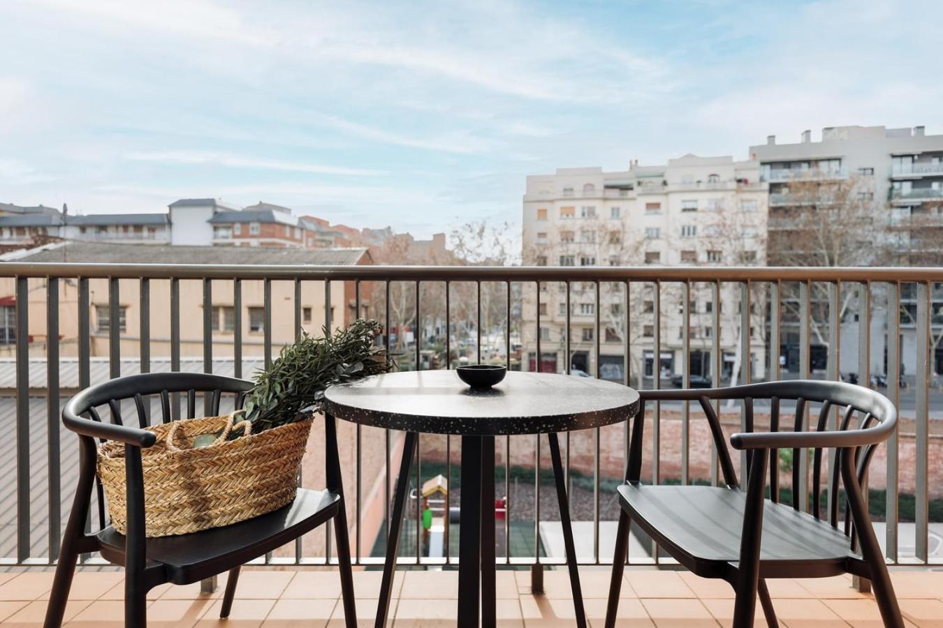 Aliga - 3 Bedroom And Pool In Les Corts Barcellona